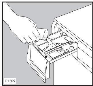 ARTHUR MARTIN AWW 1227 - Dosage de la lessive et de l'additif - 1