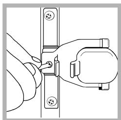 ARISTON AV-XXF 137 BLANC - Retirer les fixations pour le transport - 2