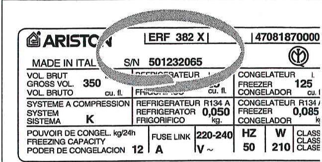 ARISTON MFA 300 XL/DF - Il y a de l'eau dans le fond du réfrigérateur. - 1