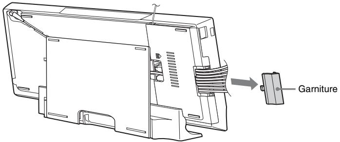 SONY BDV-L800 - Pour ouvrir la garniture du cache du panneau - 1