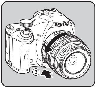 PENTAX KM+18-55+KIT+CHARG - Pour-retirer le bouchon avant de l'objectif, enforcez les parties indiquées sur l'illustration. - 2