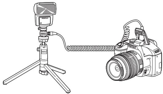 PENTAX KM+18-55+KIT+CHARG - Utilisation du flash incorpore avec le flash externe - 1