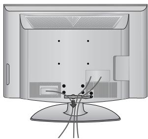 LG-GOLDSTAR 42L65500 - Encastrez la RATTACHE POUR CABLE comme il est montré. - 1