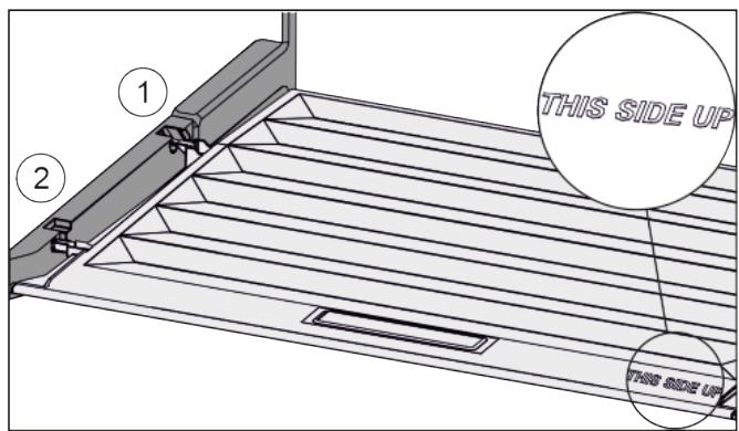 LIEBHERR ISK4Z1EA1 - Insérer le couvercle de compartment - 1