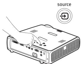 INFOCUS IN34 - Mettez l'ordinateur ou une autre source sous tension - 1