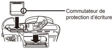 OLYMPUS STYLUS SZ-17 - Insertion et retrait de la batterie et de la carte (disponible dans le commerce) - 3