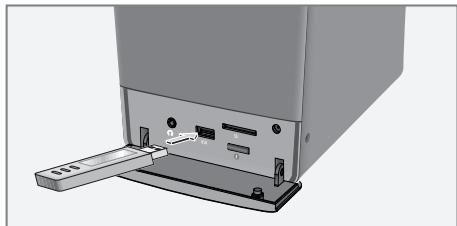 GRUNDIG UMS4950 - Insertion d'une clé USB memory stick - 1