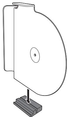 DENON DP450USB - Utilisation du couvercle anti-poussière comme support de disque - 1