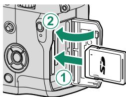 FUJIFILM X-H1 - Insérez la carte mémoire. - 1