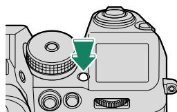 FUJIFILM X-H1 - Le retroéclairage de l'écran supérieur - 1