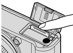 OATAPMX T50 - Retrait de la batterie et de la carte mémoire. - 3