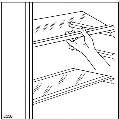 BRANDT SB 3050 - Tabletes amovibles - 1