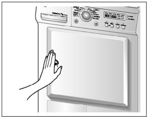 LG-GOLDSTAR T-DC 70145 - Placez le linge dans le tambour après I'avoir trié. - 2
