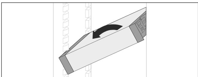 LIEBHERR CBNSDC5753-20 - Sortir complètement le VarioSafe - 1