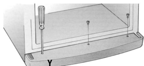 THOMSON AE21 - Comment enlever la plinthe - 1