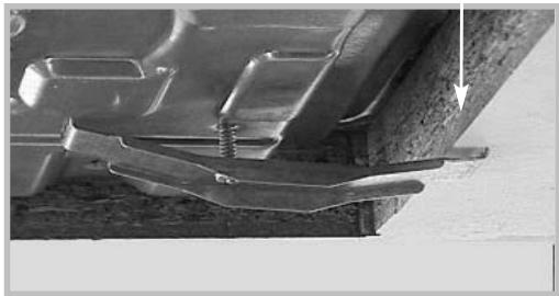 SAUTER STI 63/1 XF1 INOX - Au-dessus d'un MEUBLE VIDE ou TIROIR (fig. 1). - 1