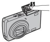 FUJIFILM F80 EXR - Retrait des cartes mémoires - 1