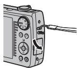 FUJIFILM F80 EXR - Fixation de la dragonne - 1