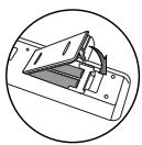 TOSHIBA RD-XV47 - Installation des piles dans la télécommande - 3