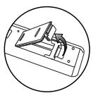 TOSHIBA RD-XV47 - Installation des piles dans la télécommande - 1