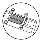 TOSHIBA RD-XV47 - Installation des piles dans la télécommande - 2