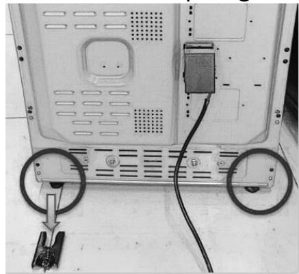 PROLINE P6OIMCIXT - Installation du support anti-basculement sur le sol - 4