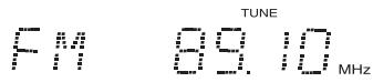 SHERWOOD RD6505 - Appuyez sur les touches TUNING Haut (+)/Bas (-) pendant plus de 0,5 seconde. - 2