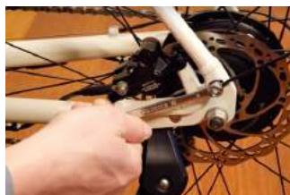 MADE IN FRANCE Sport2 - I Montage du garde-boue - 11