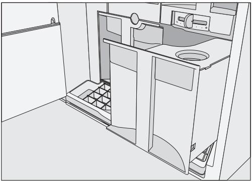 MIELE CVA6805 - Remplissage du réservoir à eau - 2