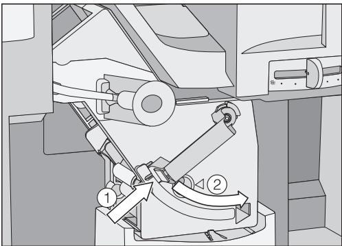 MIELE CVA6805 - Retirer l'unité de percolation et la nettoyer à la main. - 3