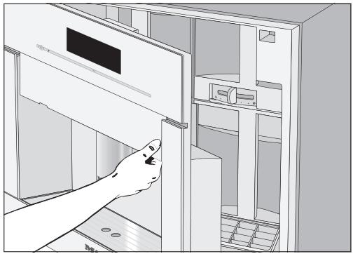 MIELE CVA6805 - Remplissage du réservoir à eau - 1