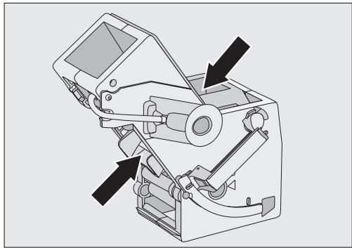 MIELE CVA6805 - Retirer l'unité de percolation et la nettoyer à la main. - 2
