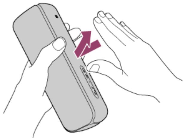 SONY XB-52 - Tapez sur les parties supérieure, avant, laterales ou inférieure de l'enceinte. - 1