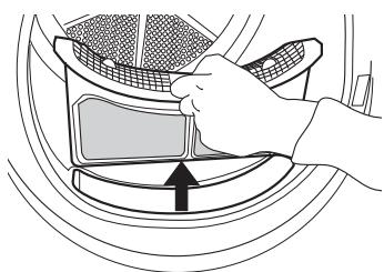 INDESIT IND80110 - VIDEZ LE RÉSERVOIR D'EAU APRès CHAQUE CYCLE DE LAVAGE - 2