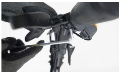 MINIMOTOR DUALTRON THUNDER K - Emplacement du numero de série - 3