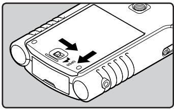 OLYMPUS LS-20M - Insérer la batterie - 2