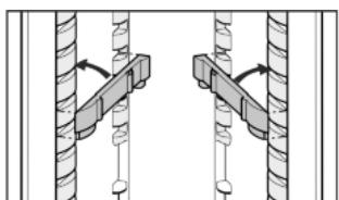 LIEBHERR ICBN3366 - Utiliser la tablette de rangement composée de deux parties - 2
