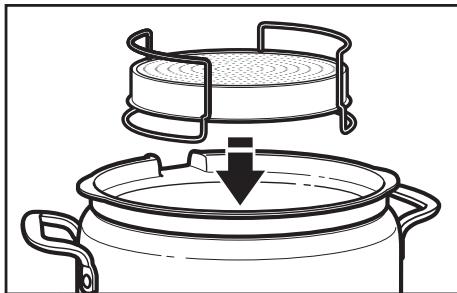 RITCHENAID 5KMC4241EER - Rôtissage avec la grille à rôtir - 1