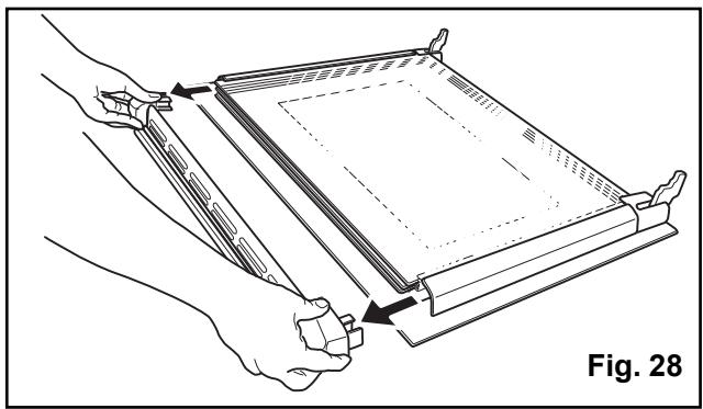 ARTHUR MARTIN V6888CPXINOX - Démonter les vitres de la porte - 5