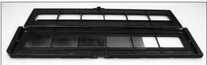ROLLEI PDF-S 240SEC - Introduire les négatifs - 1