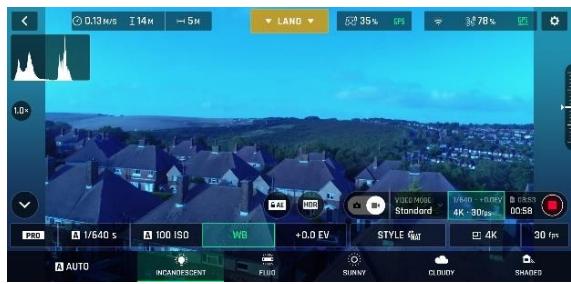PARROT DroneANAFIFPV - Touchez le cartouche WB pour acceder aux différentes balances des blancs disponibles. - 2