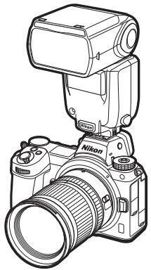NIKON Z6II+24-70MM - Installez un flash sur la griffe flash de l'appareil photo. - 1
