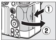 NIKON Z6II+24-70MM - Insertion des cartes mémoire - 2