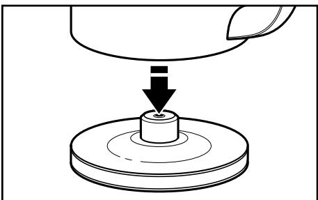 KITCHENAID 5KEK1722ESX - Remplir la bouilloire - 4