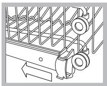 SCHOLTES LPE 10-3207 - Ne jamais soulever ou abaisser le panier d'un seul côté. - 1