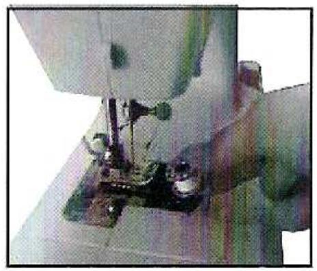 HARPER Machine_a_coudre_MAC_5_kK_gh - Installation de la canette - 2