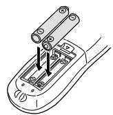 JBL XV-N5 - Insertion des piles dans la télécommande - 2
