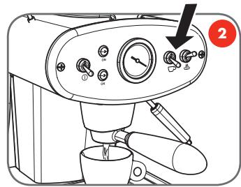 ILLY X1 IPSO ROUGE 6580 - Réglage quantité de café dans la tasse - 2