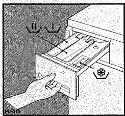 DE DIETRICH LZ 9619 E2 - Tiroir des bacs à produits - 1