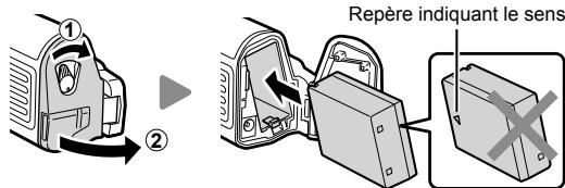 OLYMPUS E-M1 MARK 2 - Insertion de la batterie - 1